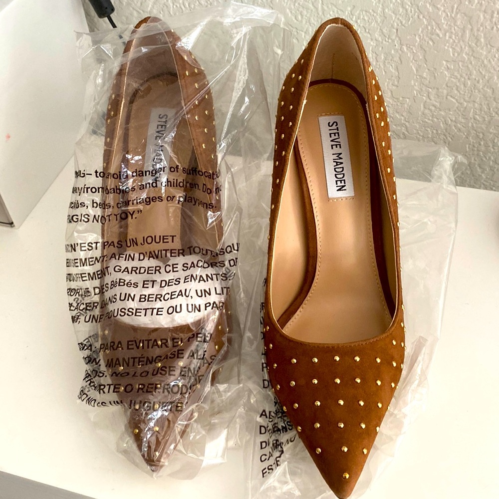 Steve Madden Brown Studded Pointed-Toe heels 8